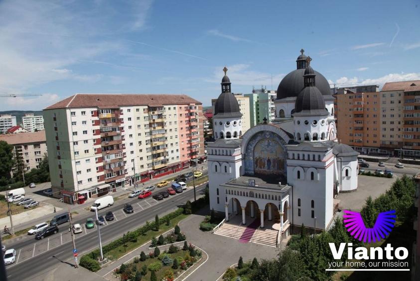 Apartament cu 2 camere decomandat, mobilat în Hipodrom 4