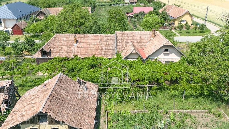 Casă cu Teren 1922 Mp în Colonia