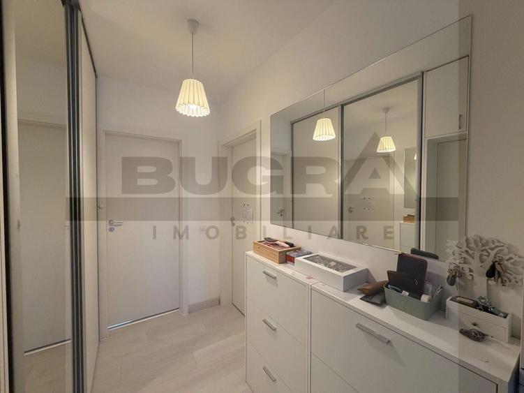 Apartament cu 3 camere decomandat în Europa