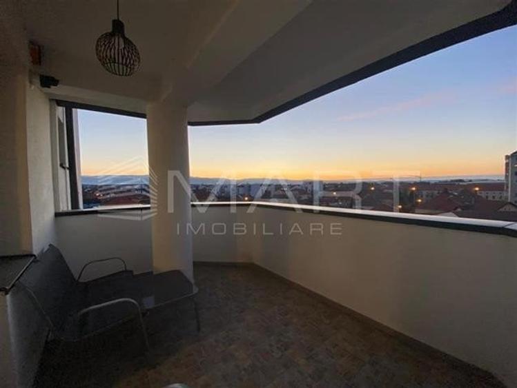 Apartament cu 4 camere în Mihai Viteazul