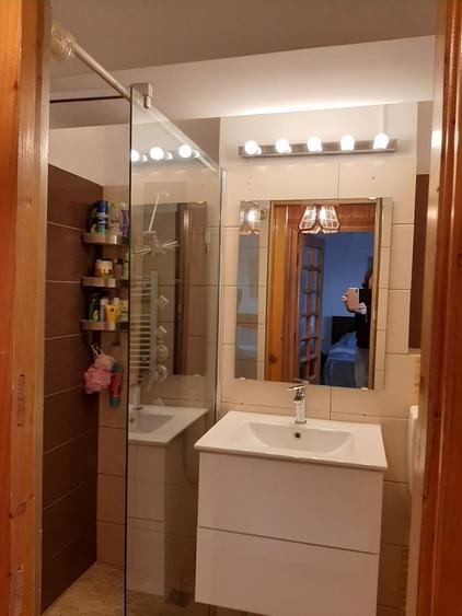Garsonieră decomandată în Central