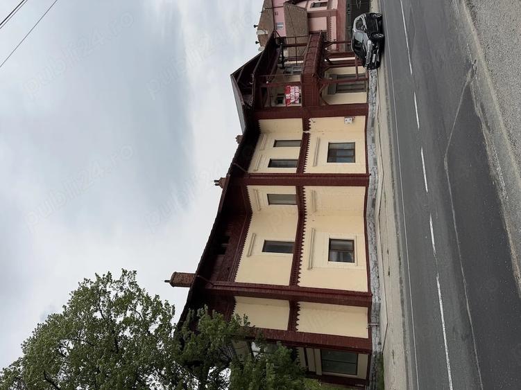 Casă cu 12 camere cu Teren 800 Mp în Bârz