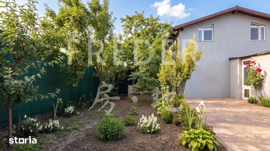 Casă cu 5 camere cu Teren 307.75 Mp în Central