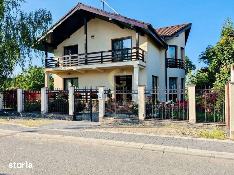Casă cu 6 camere cu Teren 1000 Mp în Sânpetru