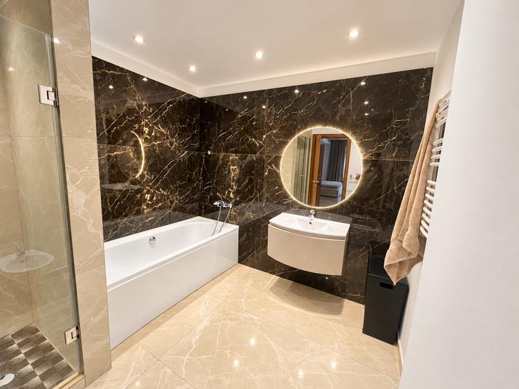 Apartament cu 3 camere decomandat în Herăstrău