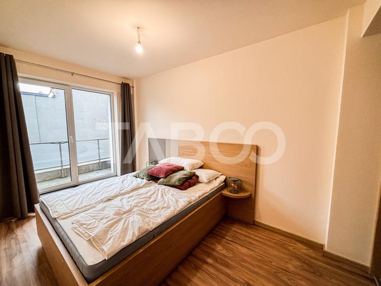 Apartament cu 2 camere semidecomandat, mobilat în Între Lacuri