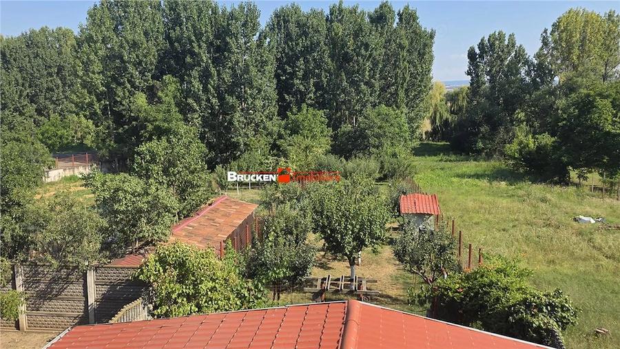 Casă cu 6 camere în Central