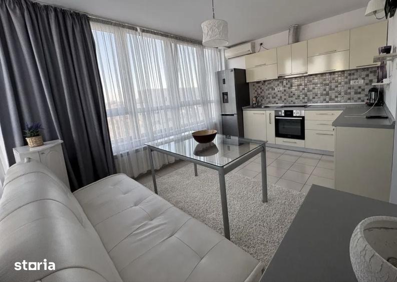 Apartament cu 2 camere semidecomandat în Centrul Civic