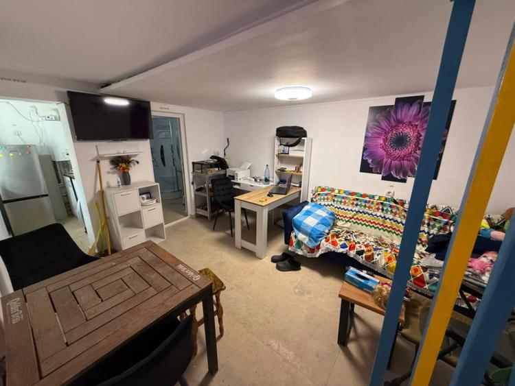 Casă cu 2 camere cu Teren 160 Mp în Păcii