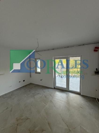 Duplex cu 4 camere cu Canalizare în Ghiroda