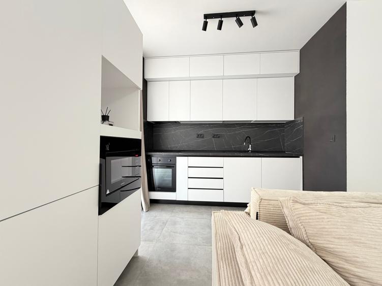 Apartament cu 3 camere în Lipovei