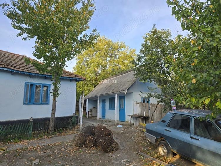 Vand casa Corbu Lipovat 2300mp