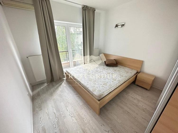 Apartament cu 4 camere semidecomandat, mobilat în Șoseaua Nordului