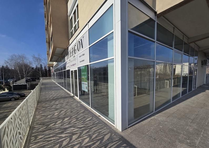 Spațiu comercial, de 100 mp, în Bucium