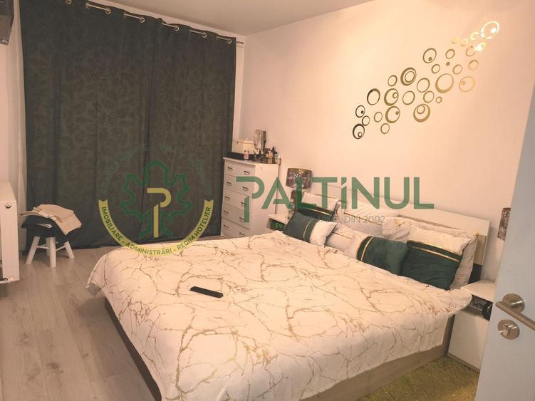 Apartament cu 3 camere decomandat, mobilat în Central