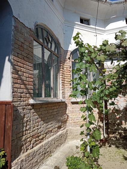 Casă individuală cu 4 camere cu Teren 744 Mp în Nădlac