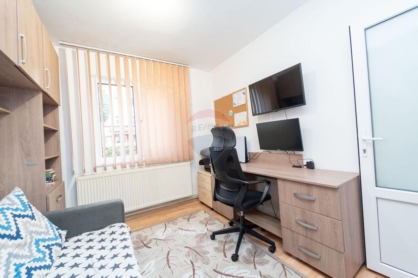 Apartament cu 2 camere semidecomandat în Florilor
