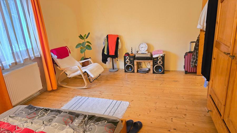 Casă individuală cu 4 camere cu Canalizare în Ultracentral