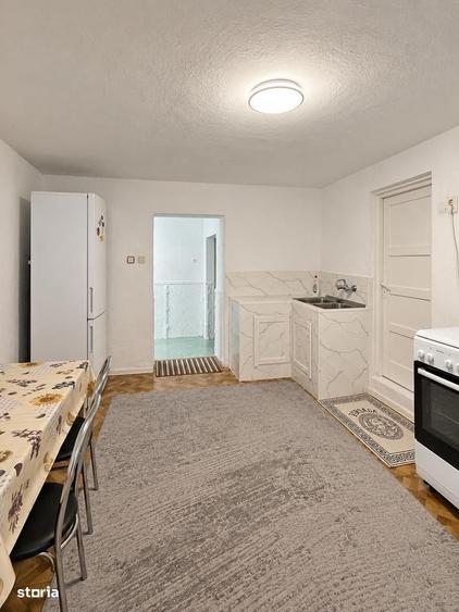 Casă cu 3 camere în Suseni