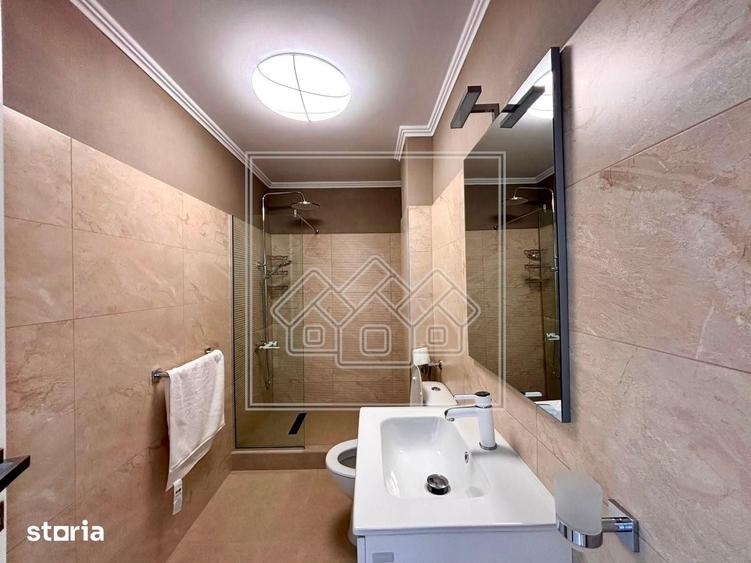 Apartament cu 5 camere în Central