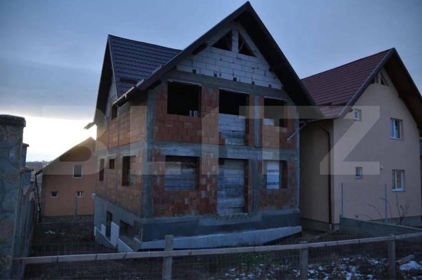 Casa la rosu Burdujeni. 189mp utili, D+P+1, 300 mp teren - 2