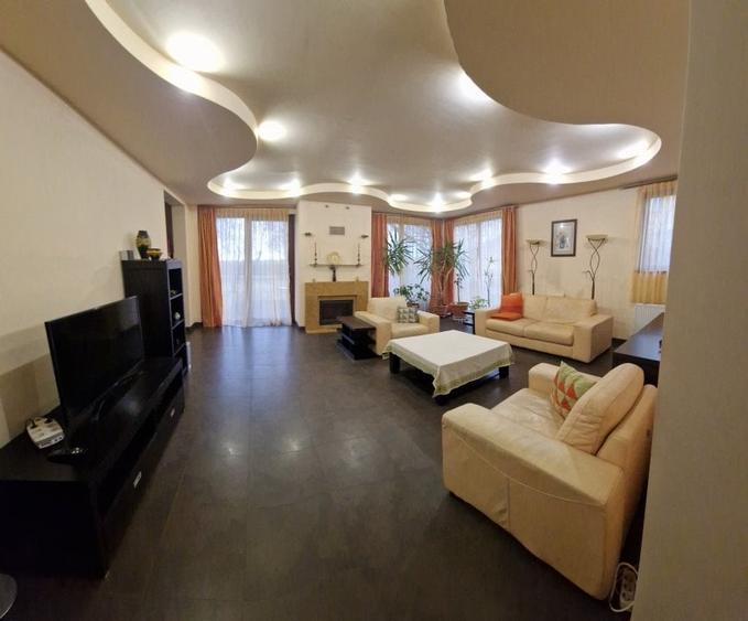 Casă individuală cu 7 camere cu Teren 1000 Mp în Tărtășești