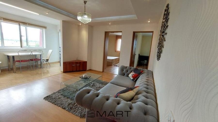 Apartament cu 4 camere decomandat în Ștrand
