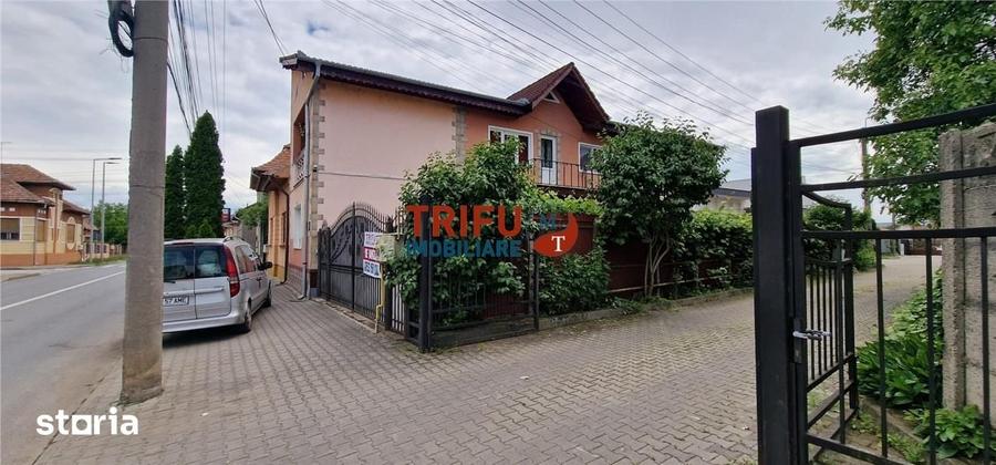 Casă cu 5 camere cu Teren 300 Mp în Central