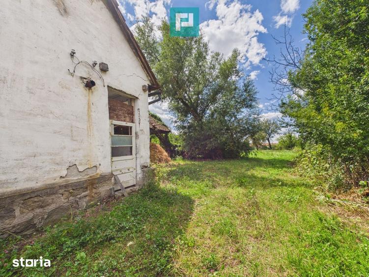 Casă cu 3 camere cu Teren 2341 Mp în Gurahonț