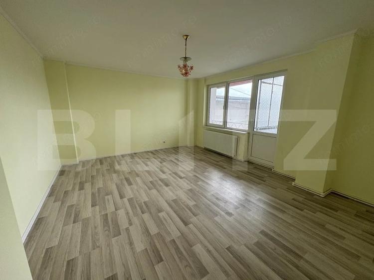 Apartament cu 2 camere decomandat în Gojdu