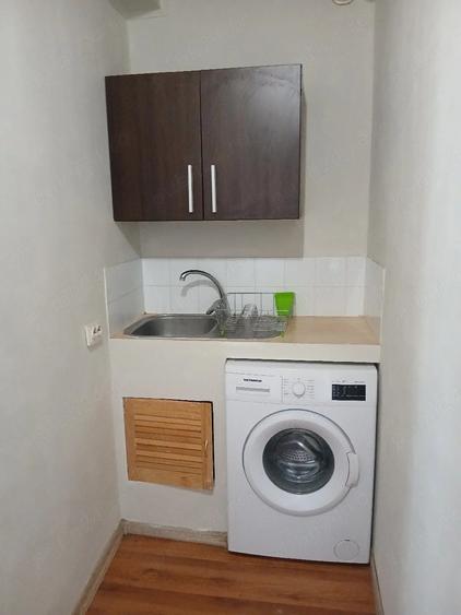 Garsonieră decomandată în Central