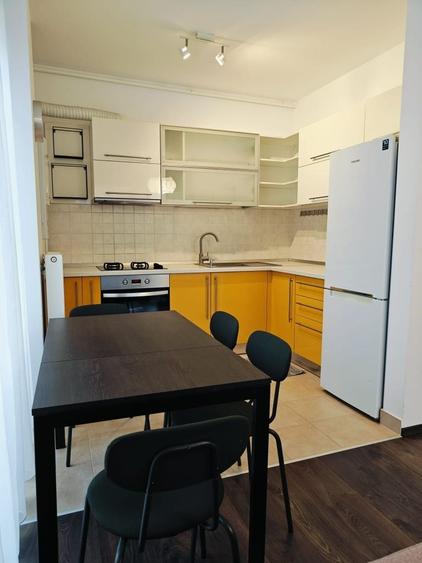 Apartament cu 2 camere decomandat în Aradului