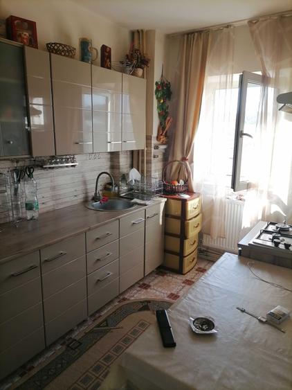 Apartament de vanzare - 4