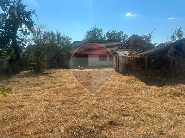 Casă individuală cu 3 camere cu Teren 1151 Mp în Săldăbagiu Mic