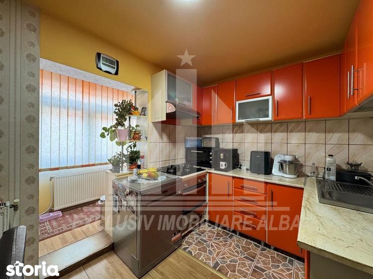 Apartament cu 3 camere decomandat, mobilat în Cetate