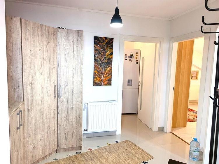 Apartament cu 2 camere decomandat în Titulescu