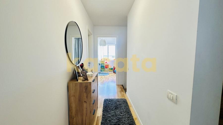 Duplex cu 5 camere cu Canalizare în Central