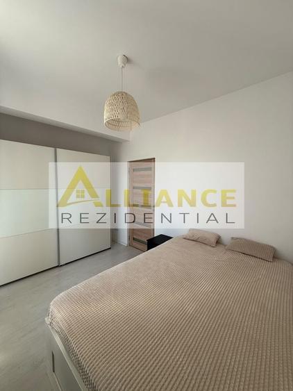 Duplex cu 4 camere cu Canalizare în Central