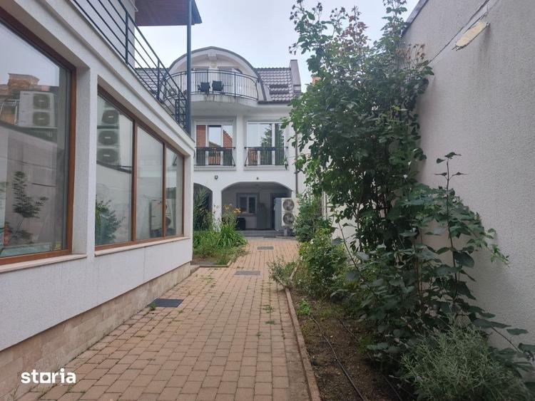 Apartament cu 4 camere în Central