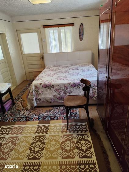 Casă cu 4 camere cu Teren 1500 Mp în Șotrile