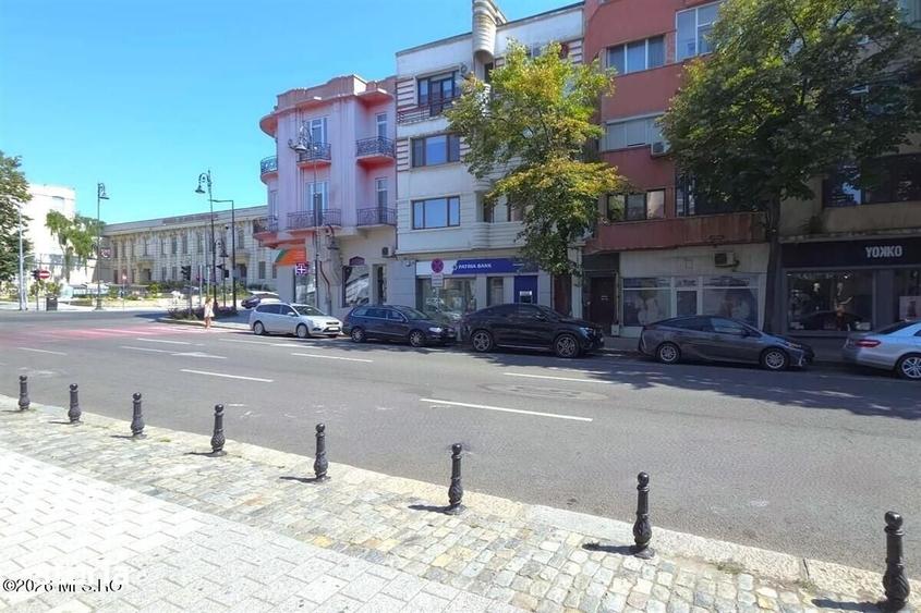 Apartament cu 5 camere în Central