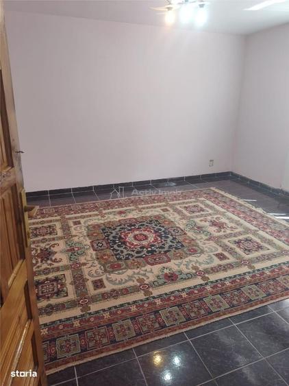 Casă cu 3 camere în Central