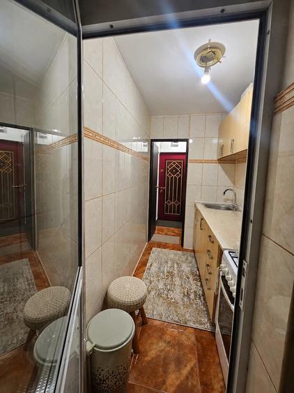 Garsonieră decomandată în Central