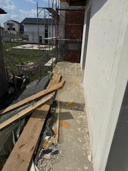 Casă individuală cu 5 camere cu Canalizare în Tunari