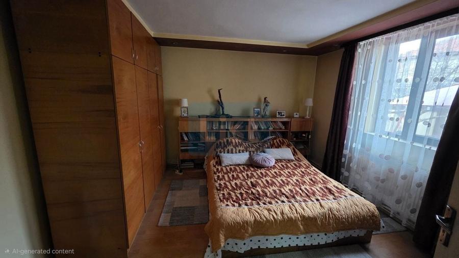 Casă cu 3 camere cu Canalizare în Crihala