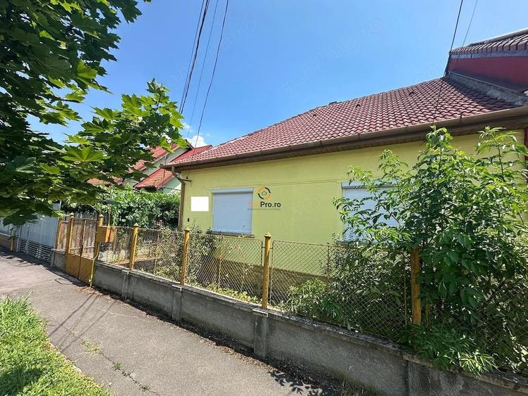 Casă cu Teren 568 Mp în Lunei