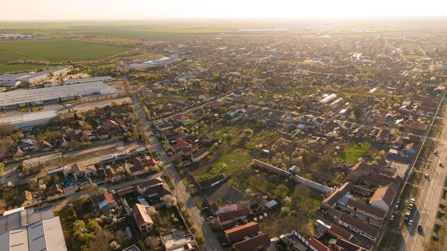 Teren Construcții intravilan de 1811 mp, în Aradul Nou
