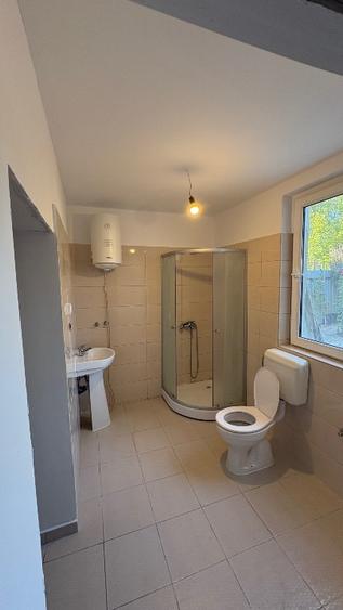 Casă individuală cu 2 camere cu Teren 87 Mp în Central