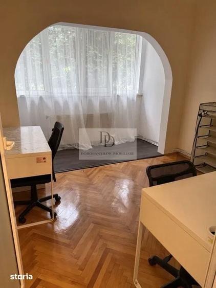 Apartament cu 4 camere decomandat în Central