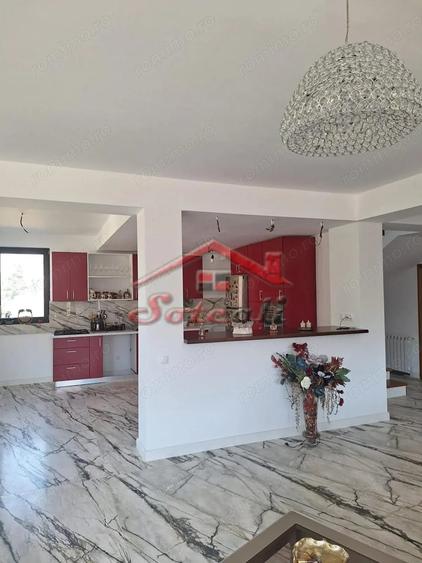 Casă cu Teren 783 Mp în Cornu